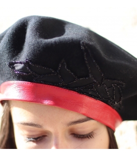 Béret brodé noir